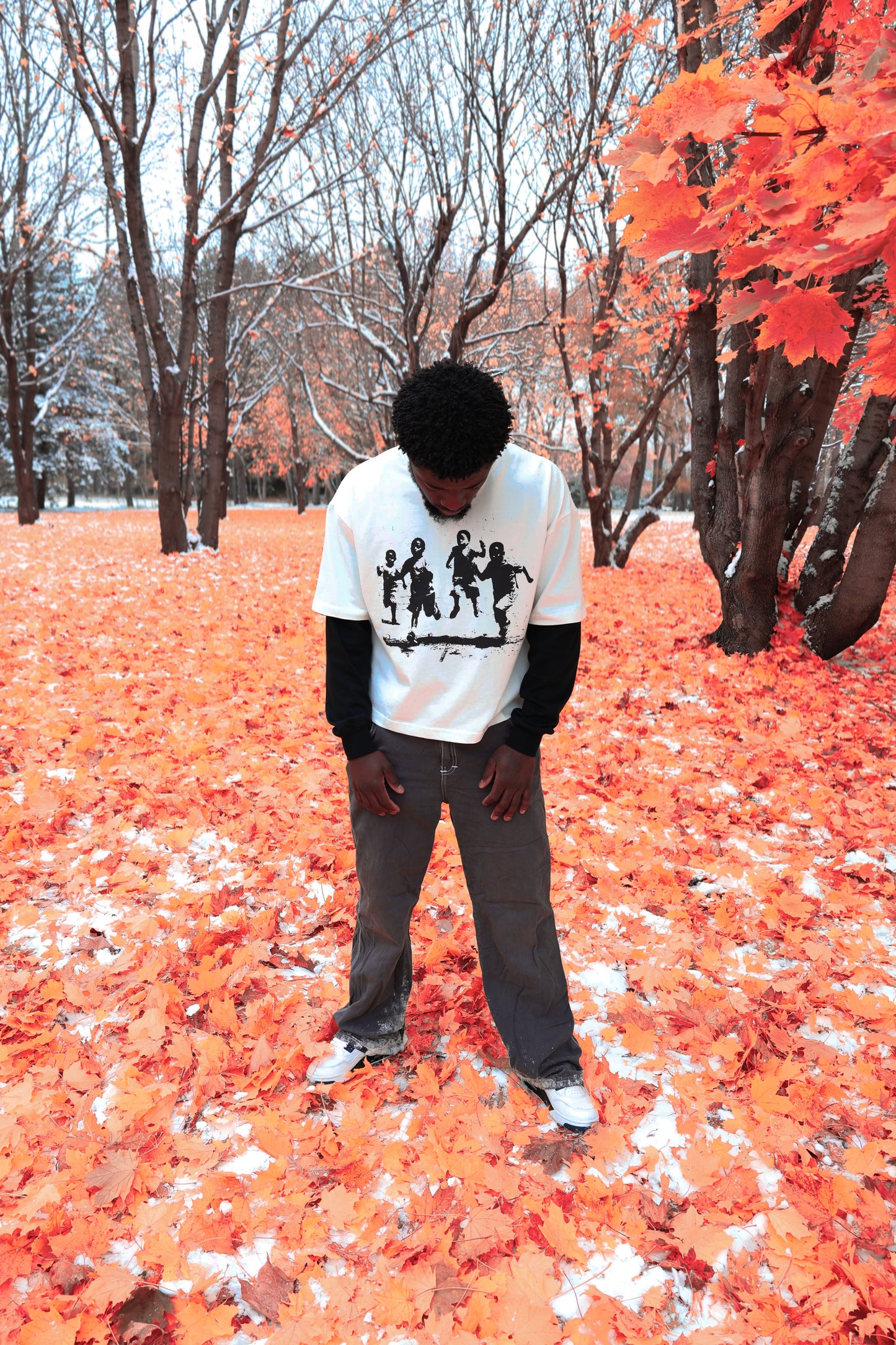 "DON'T LOOK BACK" TEE (Layered Contrast Sleeve)